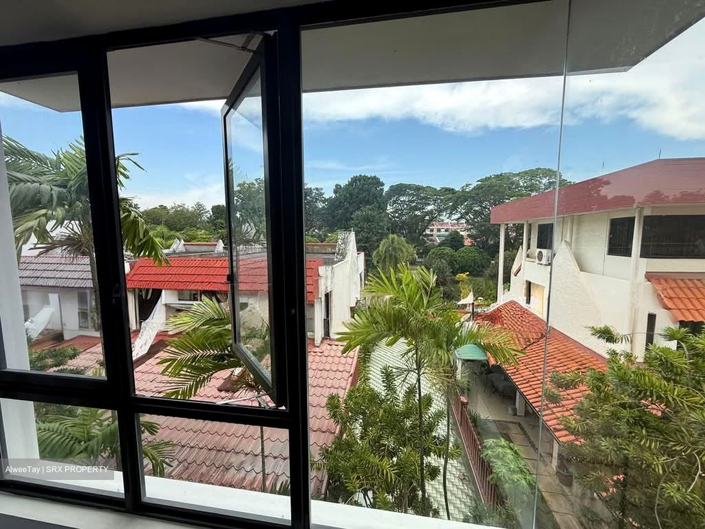 Sunbird Park (D16), Terrace #569618011